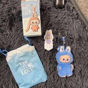 Pin for love Labubu letter O